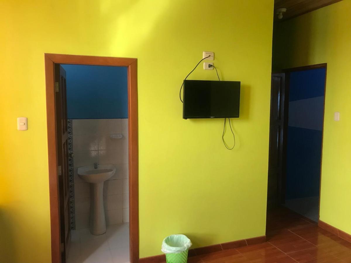 Amazon Dream Hostel With Ac And Starlink 이키토스 외부 사진